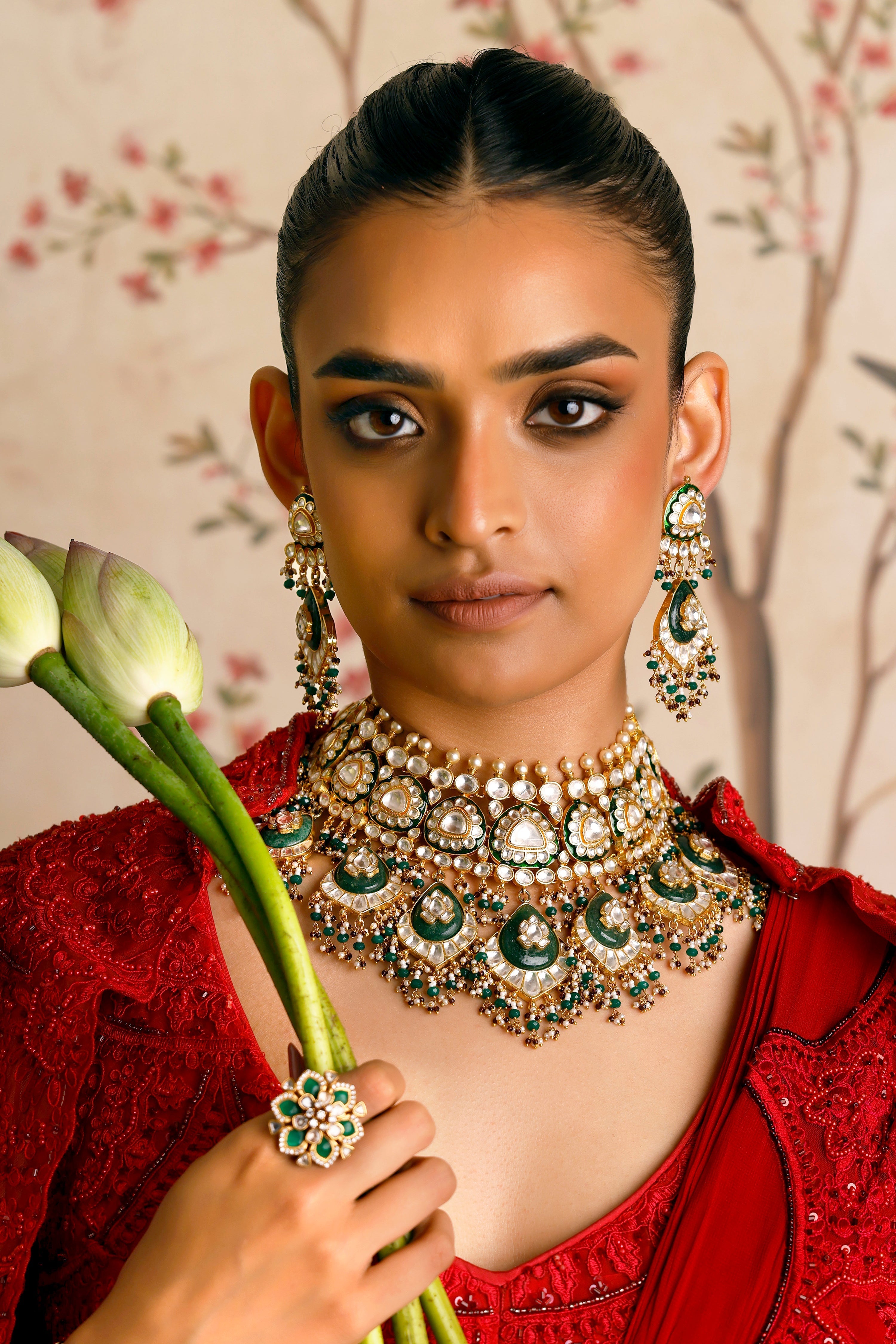 Lotus Emerald Kundan Necklace Set