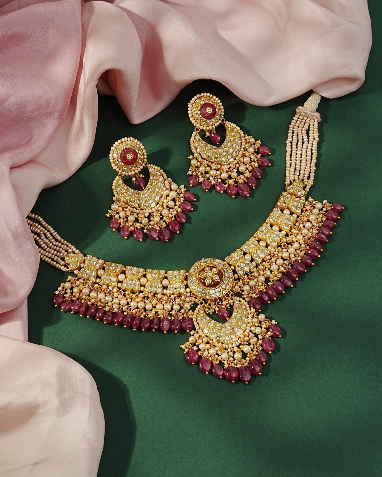 Veena Necklace And Simmy Chandbalis Polki Set