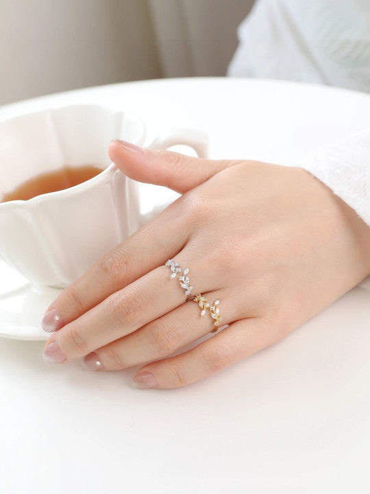 Sterling Silver Rhodium-Plated Cubic Zirconia Finger Ring