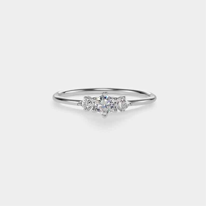 PERIMADE Moissanite Engagement Ring