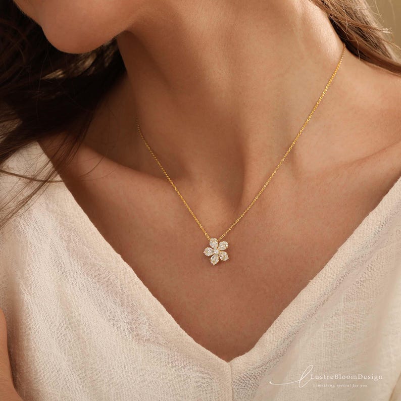 Dainty Flower Diamond Necklace Main image