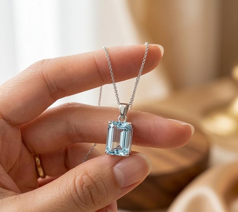 Lab-Grown Aquamarine Necklace