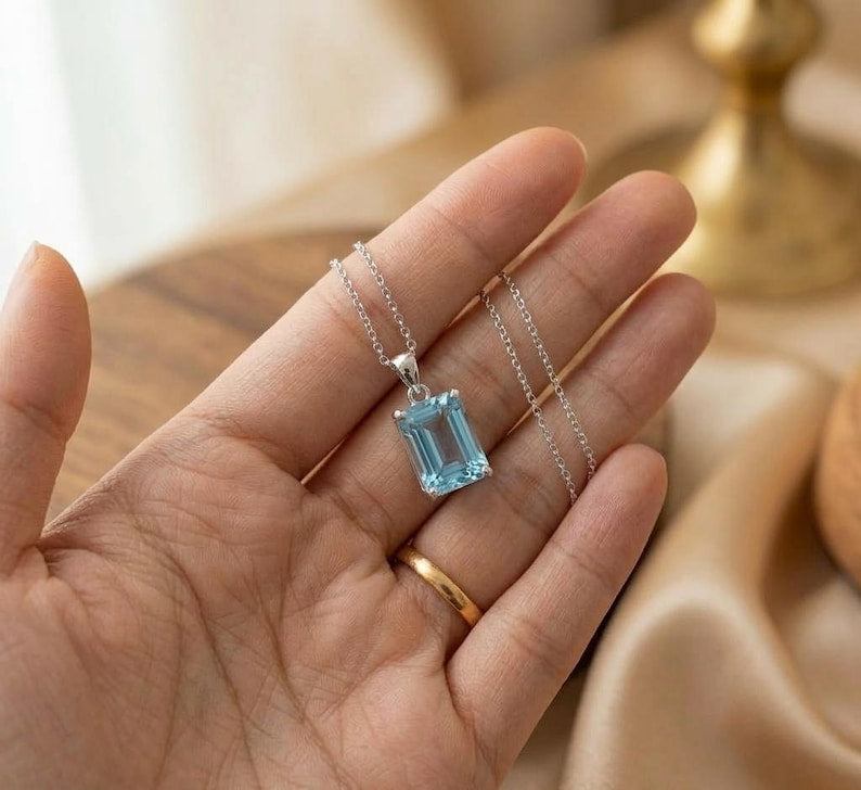 Lab-Grown Aquamarine Necklace