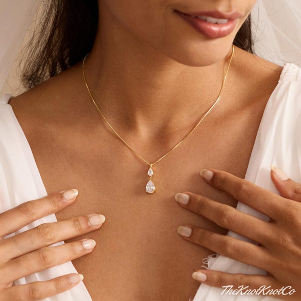 Minimalist Teardrop Diamond Pendant Necklace