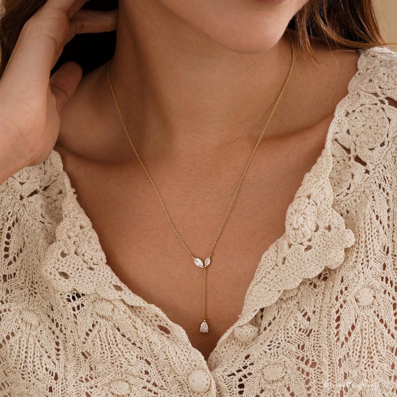 Cubic Zirconia Heart Necklace Main image