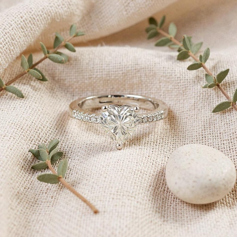 Sterling Silver Heart Ring Main image