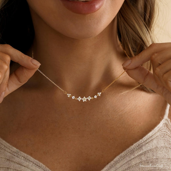 Dainty Flower Diamond Necklace
