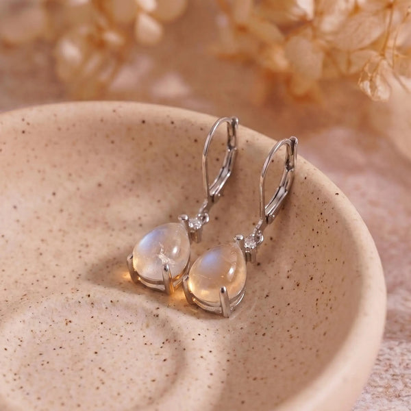 925 Silver Drop Shape Moonstone Dnagle Earrings