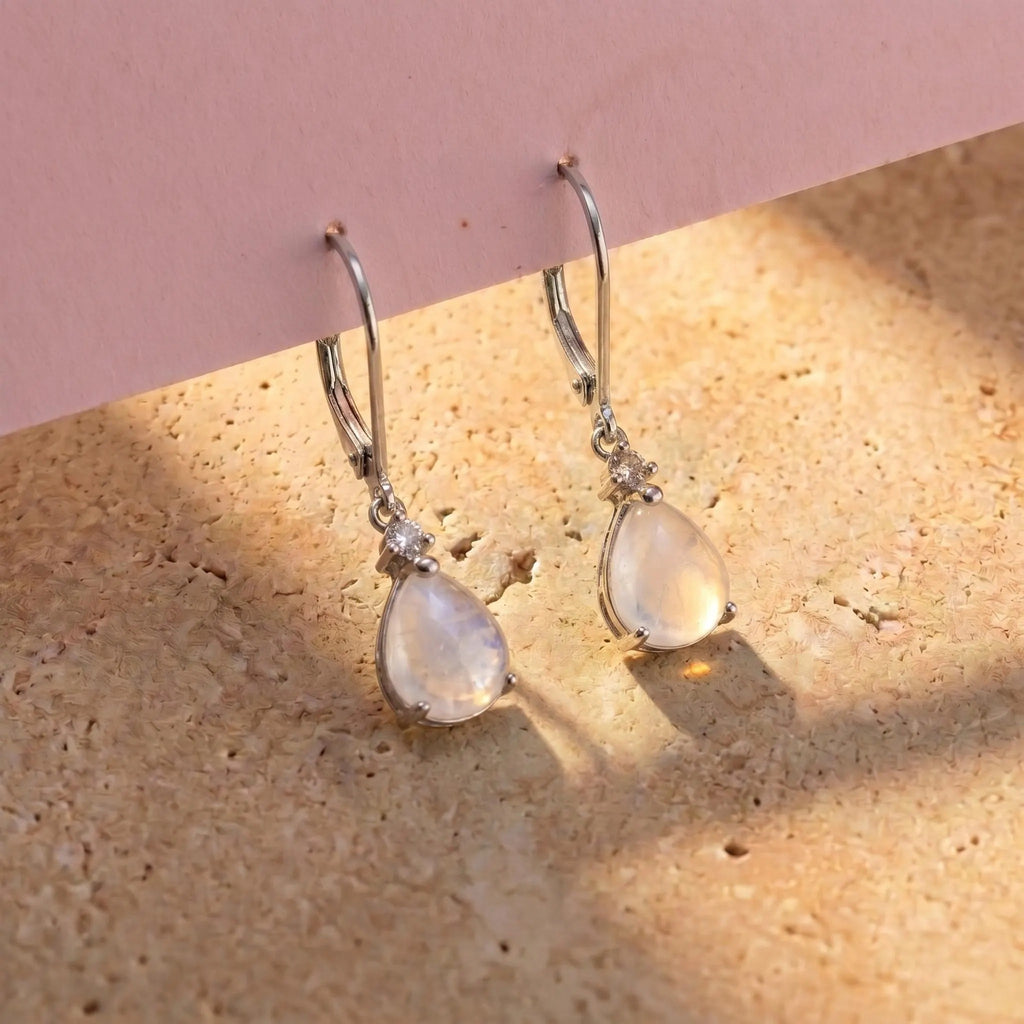925 Silver Drop Shape Moonstone Dnagle Earrings