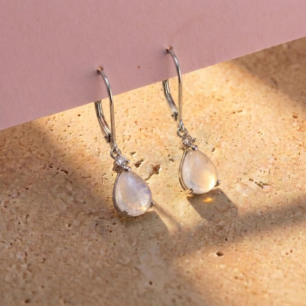 925 Silver Drop Shape Moonstone Dnagle Earrings