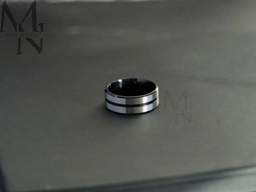 Mens Black Onyx and Silver Band,