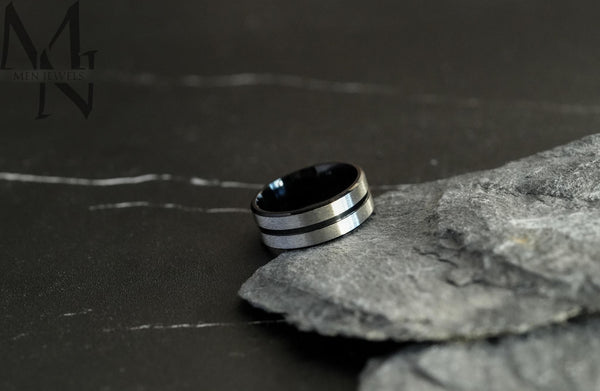 Mens Black Onyx and Silver Band,