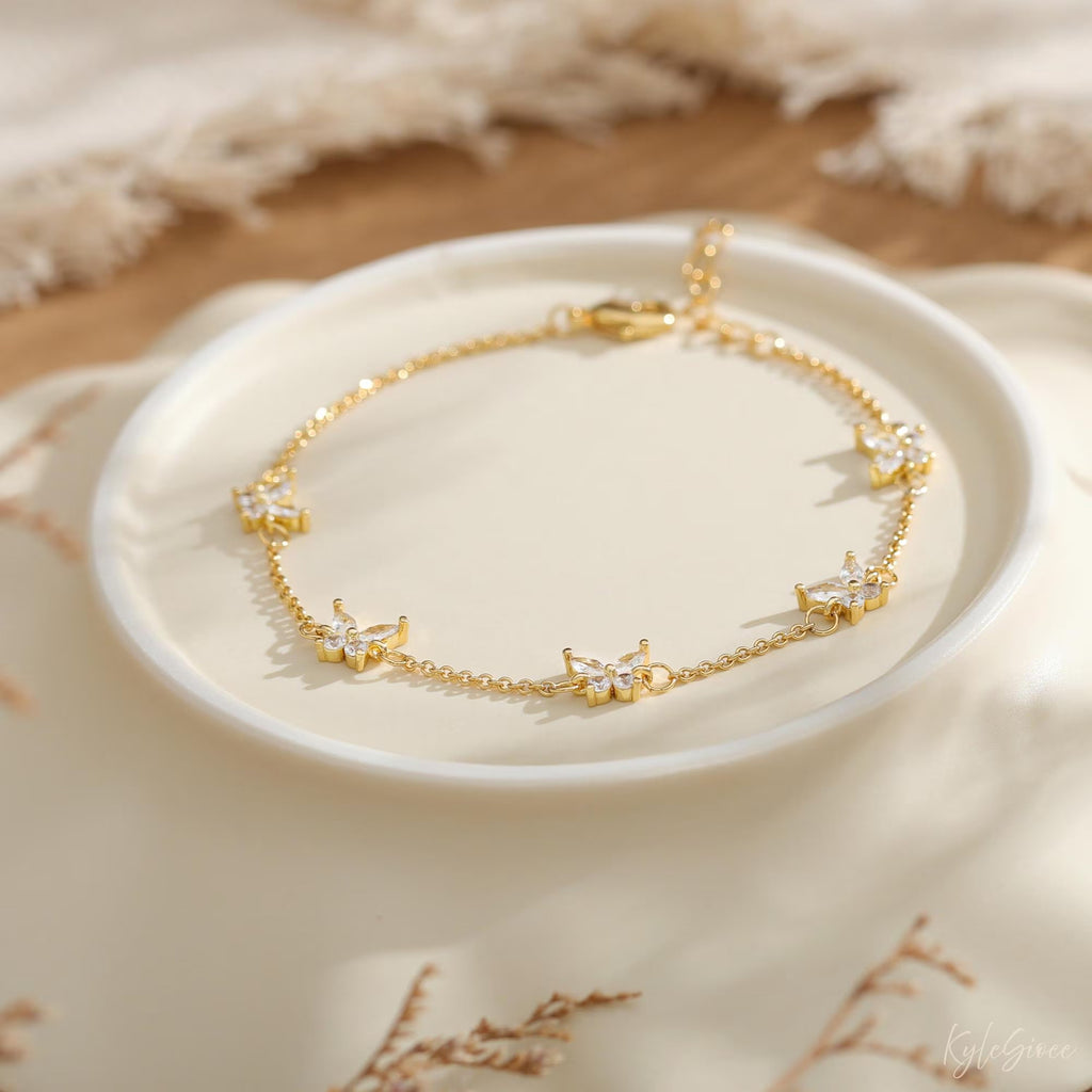 Minimalist Butterfly Diamonds Bracelet