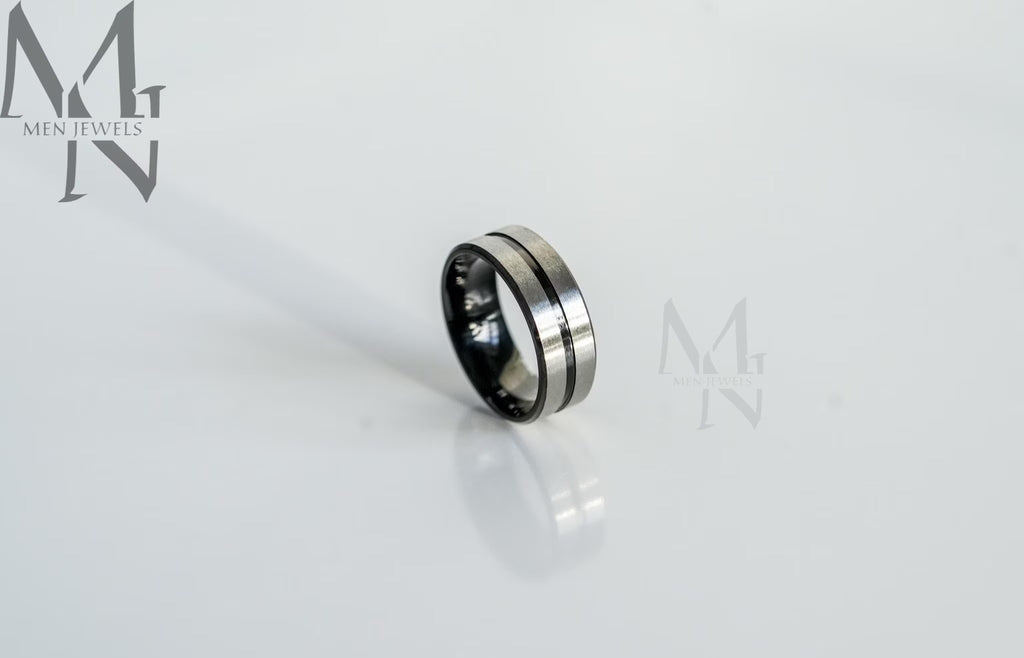 Mens Black Onyx and Silver Band,