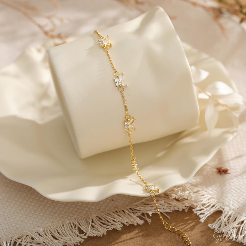 Minimalist Butterfly Diamonds Bracelet