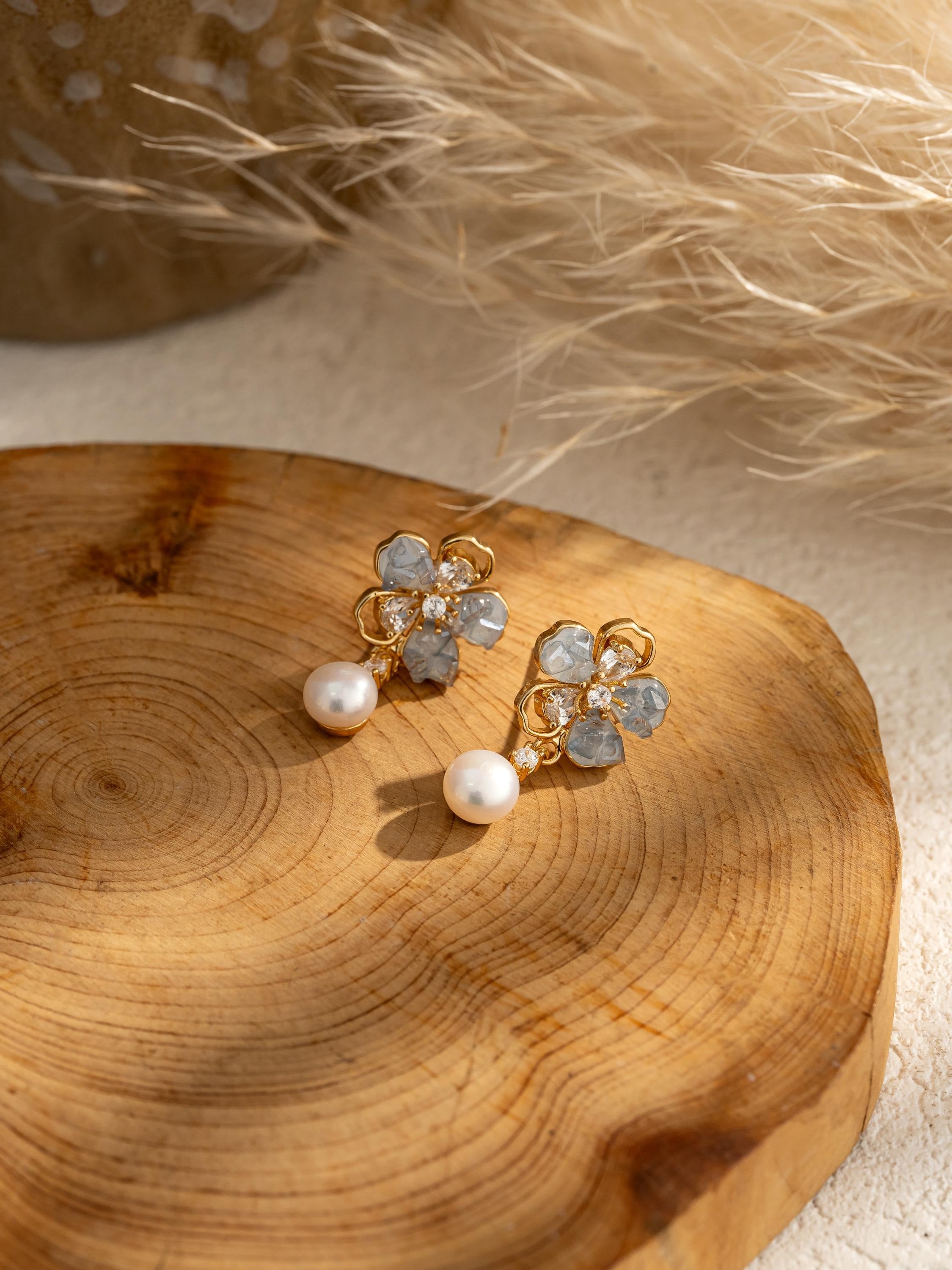 Flower Pearl Earrings