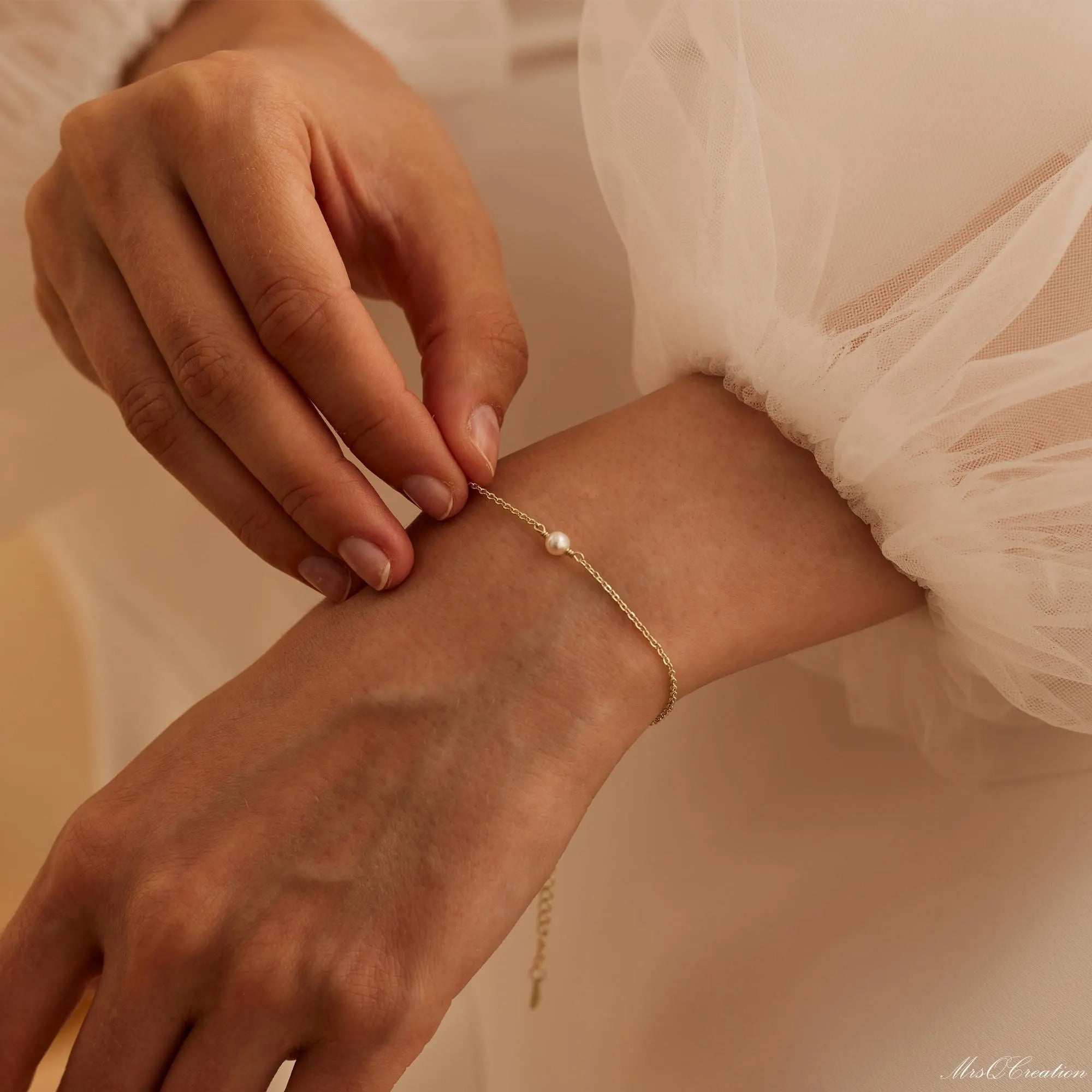 Minimalist Pearl Bracele
