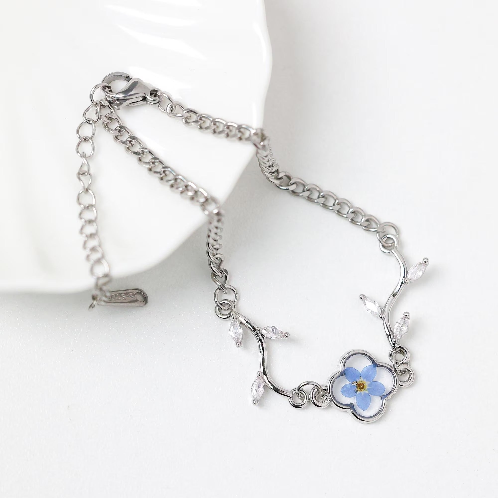 Pressed Real Flower Bracelet Secondary image