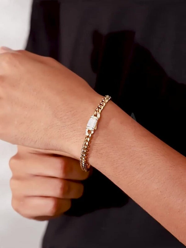 Men Gold-Plated Stainless Steel Stone Studded Openable Link Bracelet