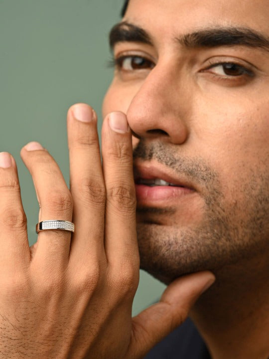 Men 925 Sterling Silver Platinum-Plated Cubic Zirconia-Studded Finger Ring Secondary image