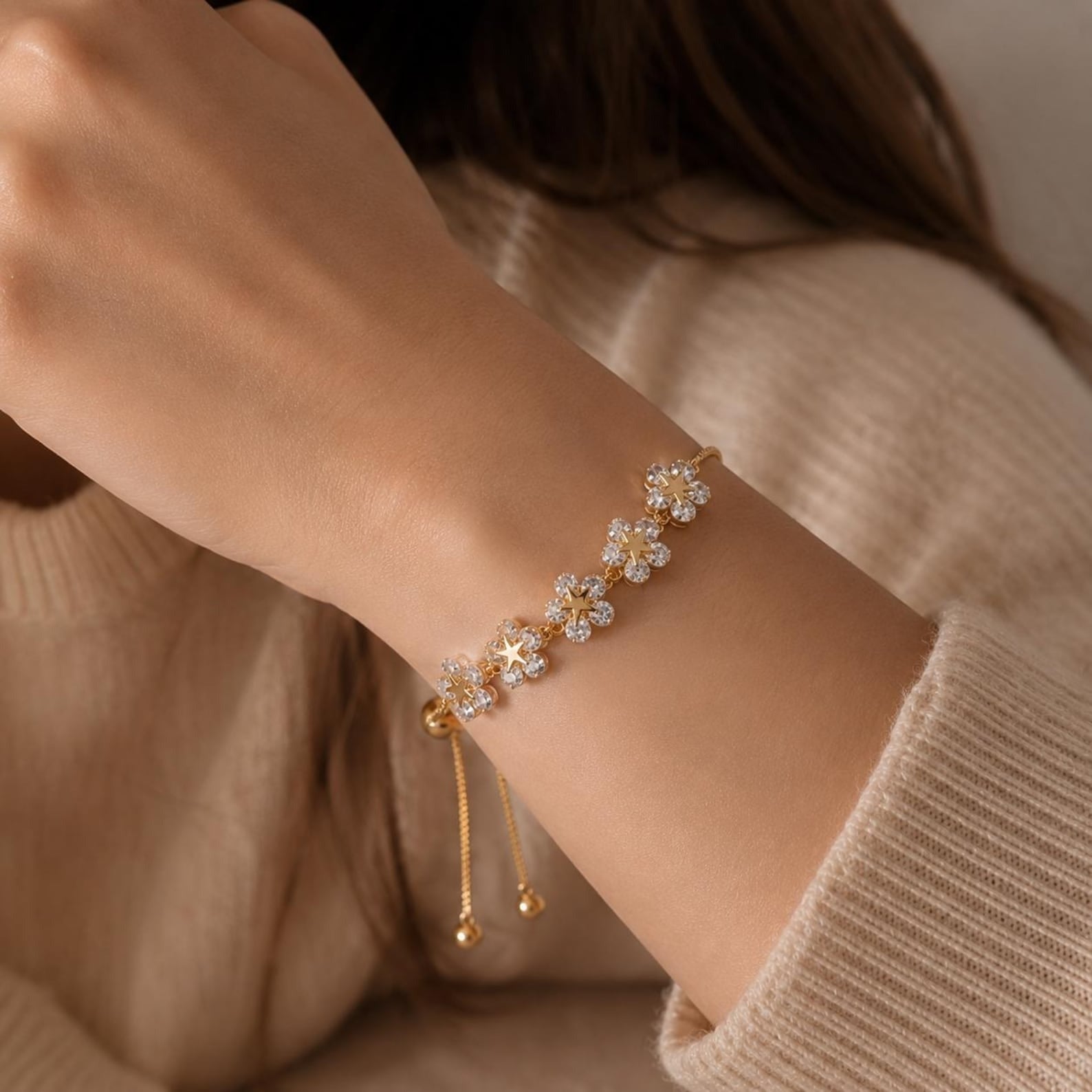 Luxury Flower Charm Bracelet