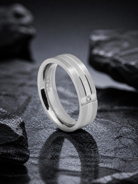 Men Silver-Tone Anti-Tarnish & Water-Proof Stainless Steel Ring Main image