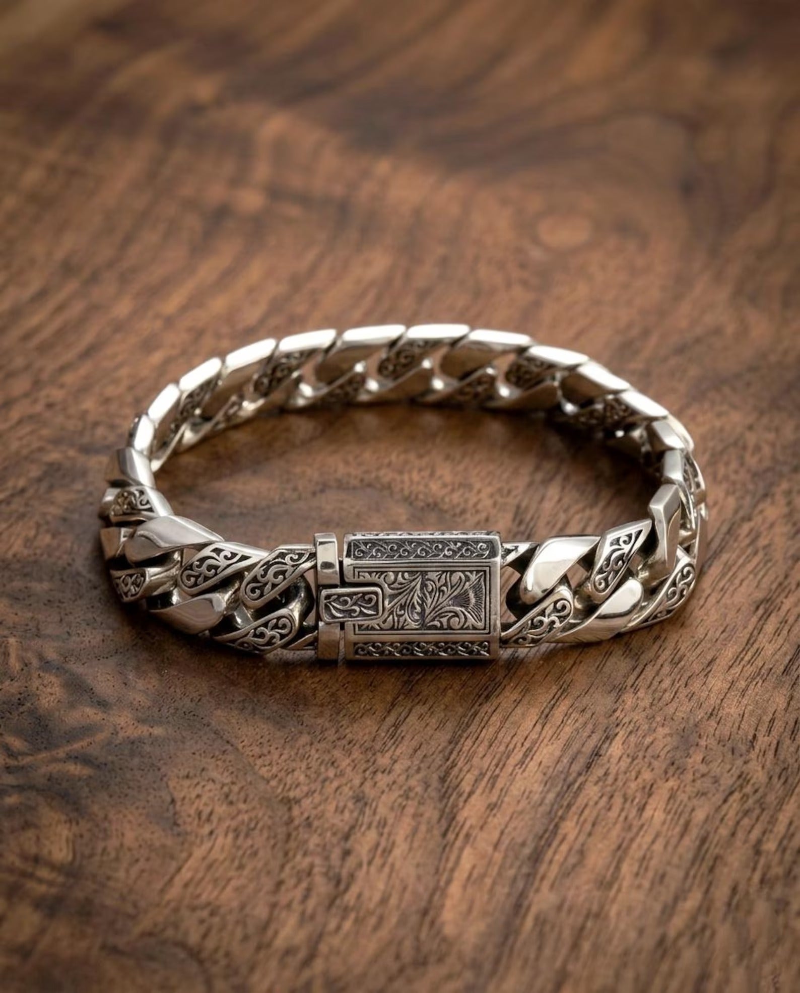Bracelet in 925 Silver with Cuban Link and Patterned Design
