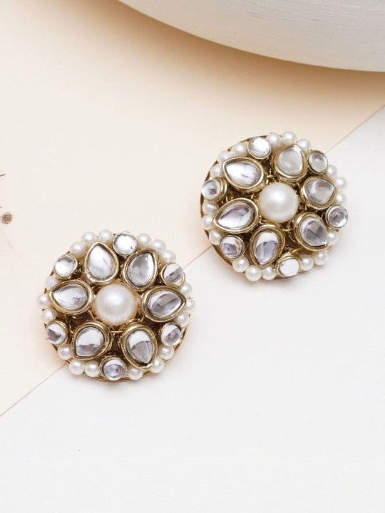 Mini Kundan Flower Stud Earrings Secondary image