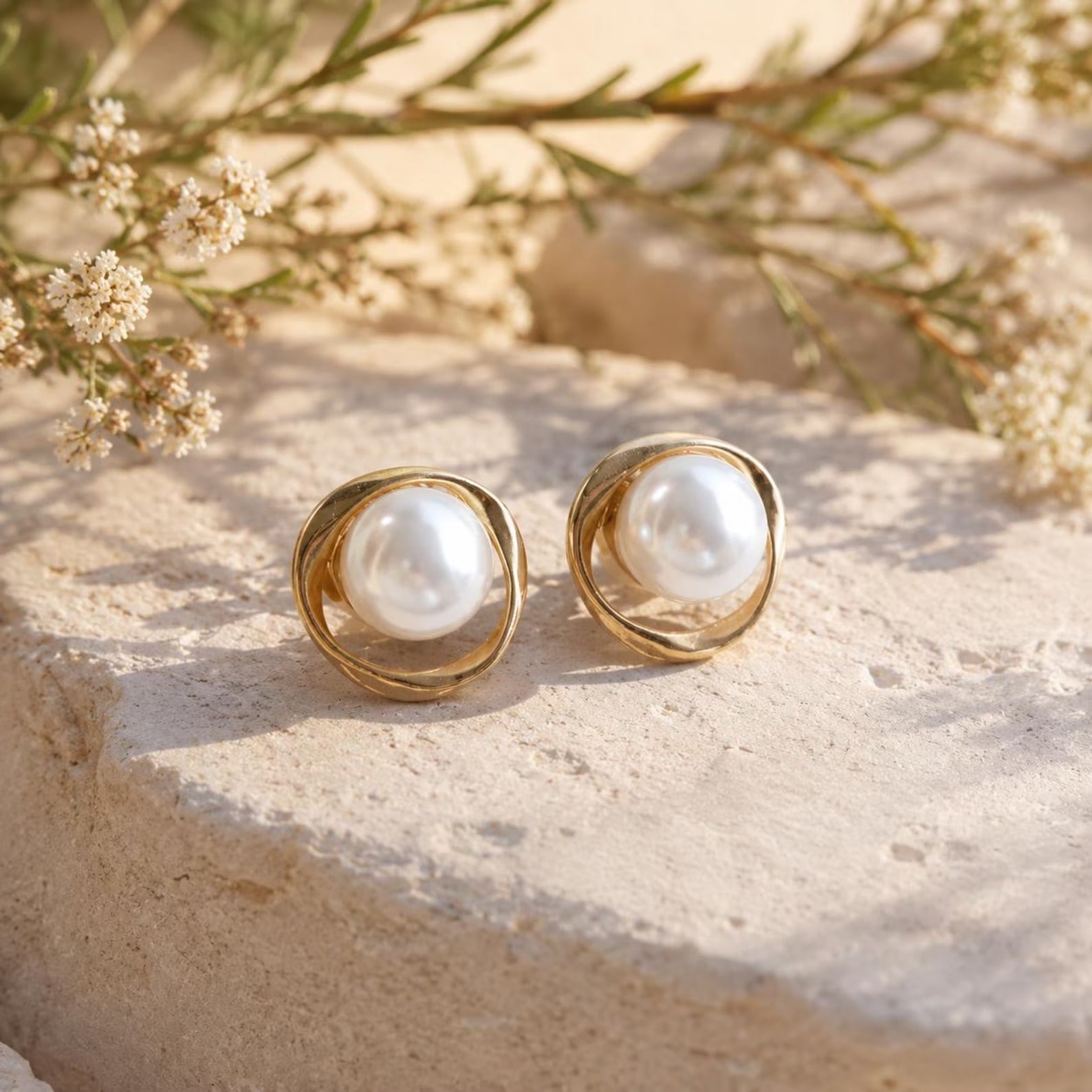 French Retro Pearl Clip Earrings