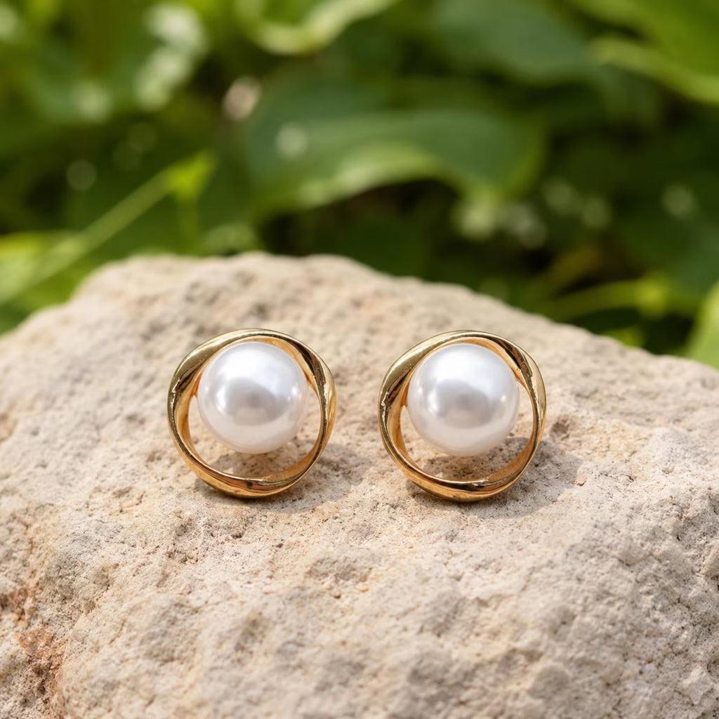 French Retro Pearl Clip Earrings