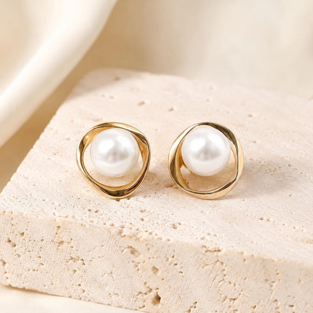 French Retro Pearl Clip Earrings