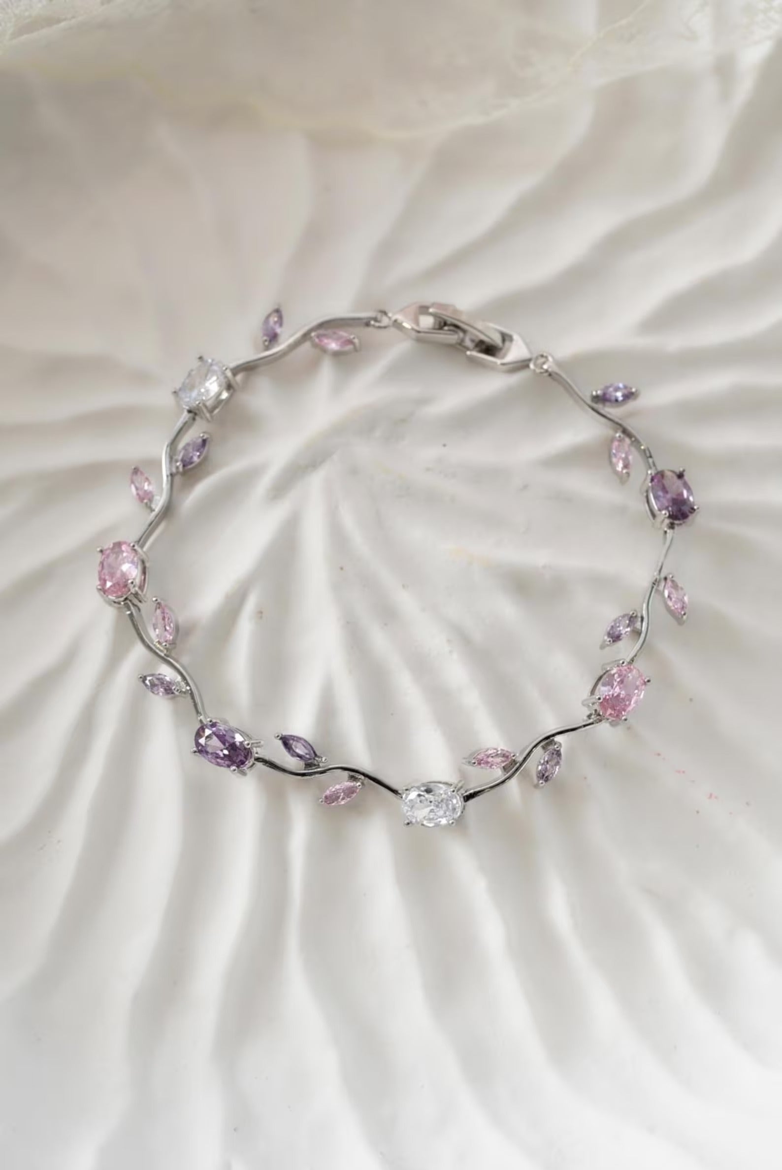 Gold Pastel Tulip Floral Bracelet Secondary image